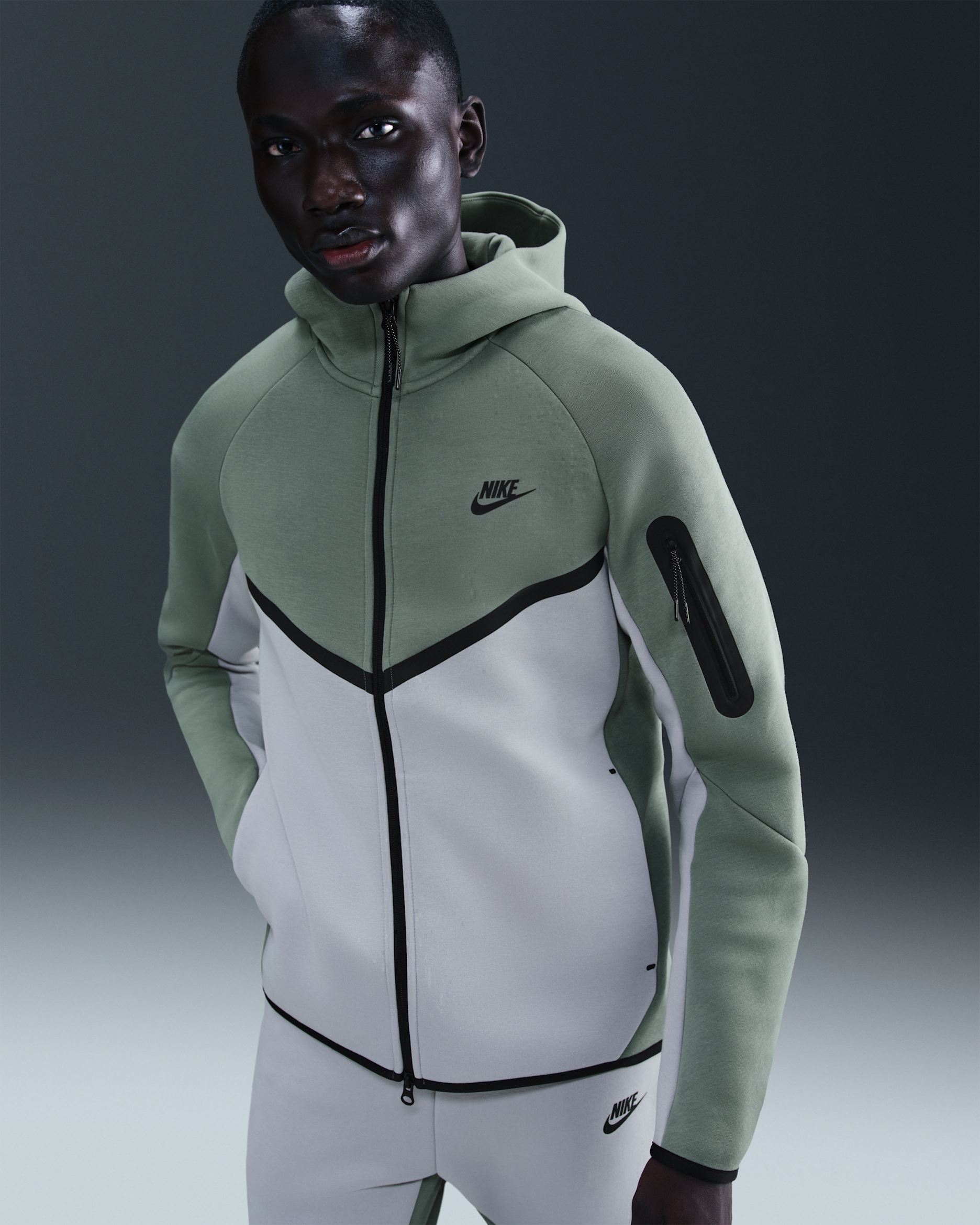 ジャケット・アウター NIKE TECH WINDRUNNER SET UP Nike Tech Men's Fleece Windrunner Full-Zip Jacket. Nike CA